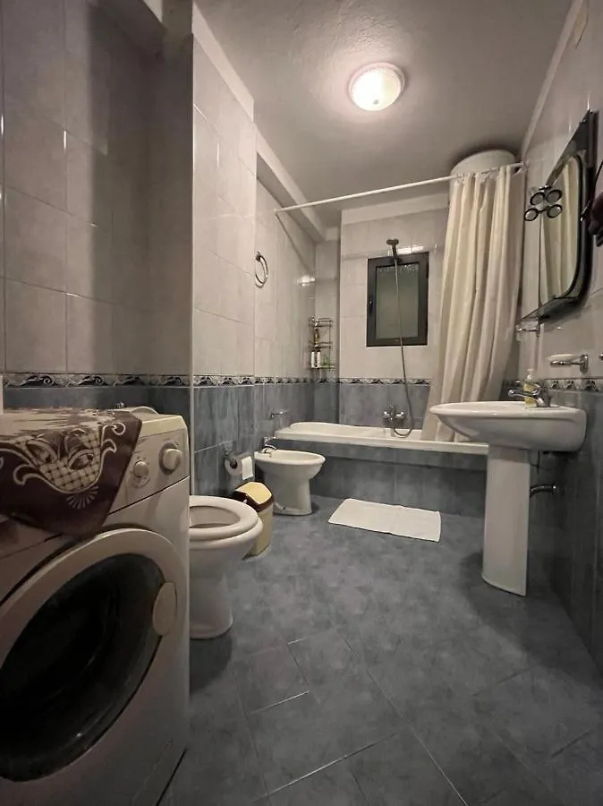 Kristi'S Apartment In The Heart Of Tirana Albania